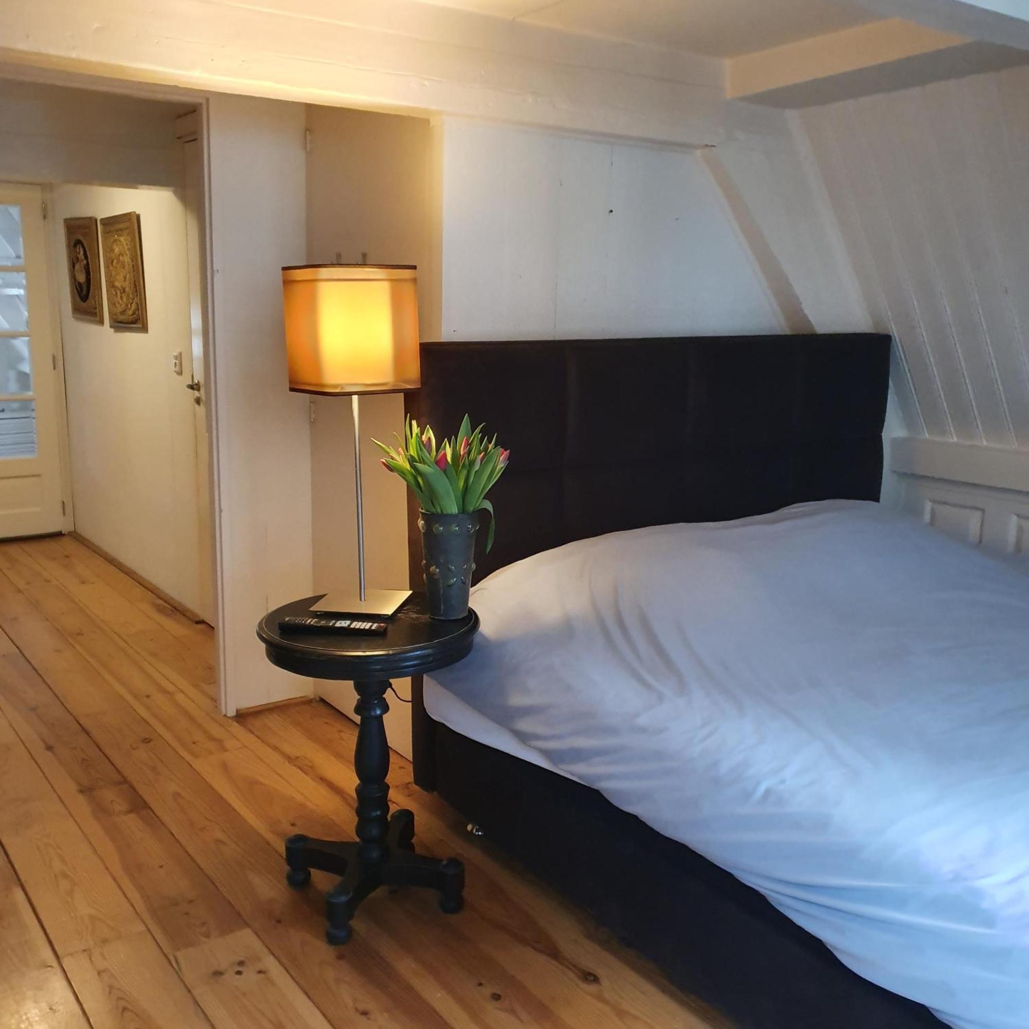 Bed & Bike De Rijp Bed & Breakfast Exterior photo